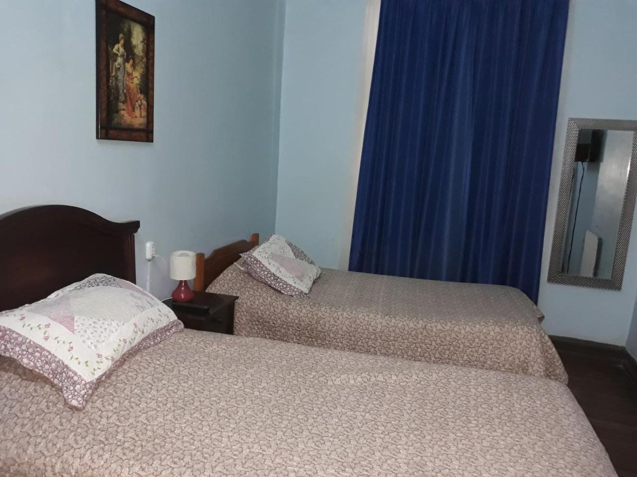 Residencial Praga Hostel ซานติอาโก ภายนอก รูปภาพ